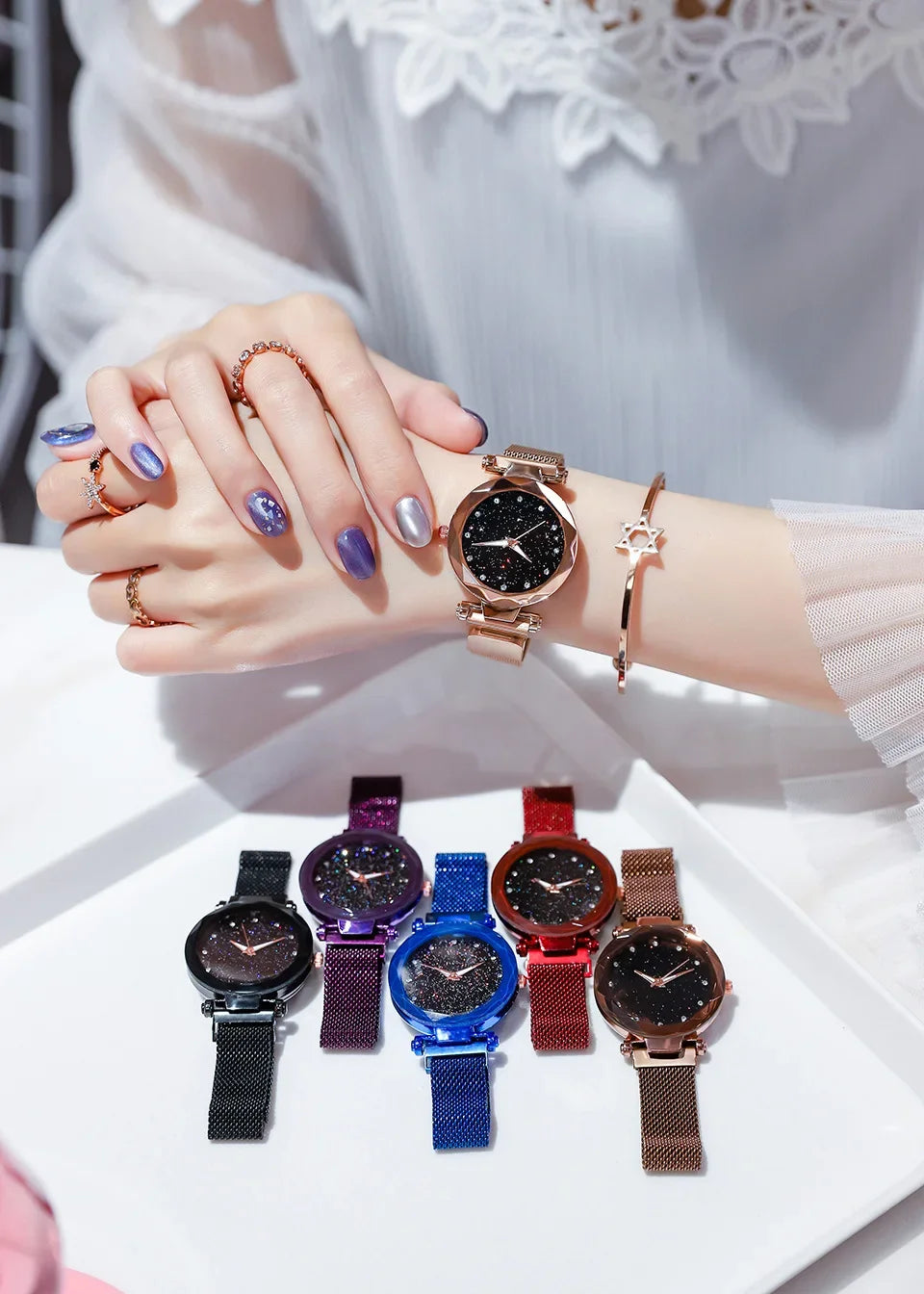 Divinité, Montres pour femmes