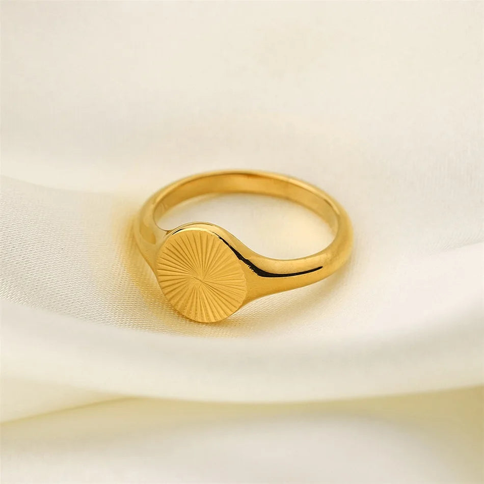 Bague délicate, pour femme